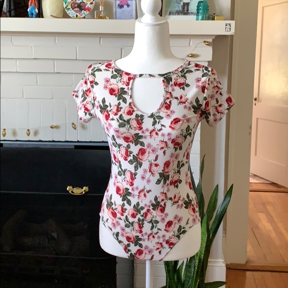 No comment floral bodysuit snap bottom - Picture 1 of 7